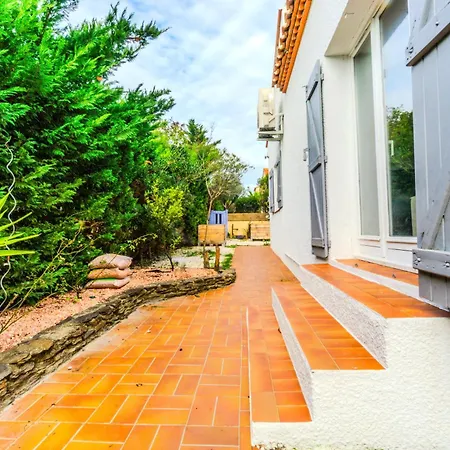 La De Mara Villa